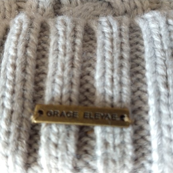 Warm Foldover Slap - Picture 5 of 5